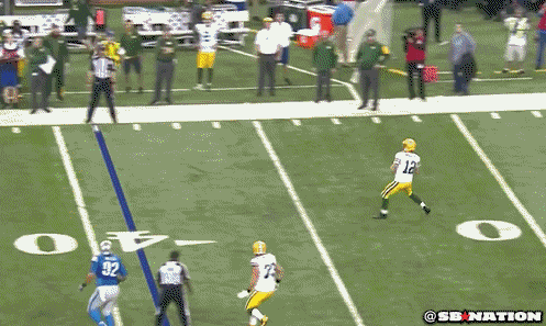 hail_mary_rodgers_12.4.gif