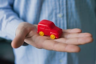 car_salesman_targets_family_with_appropriate_car.jpg